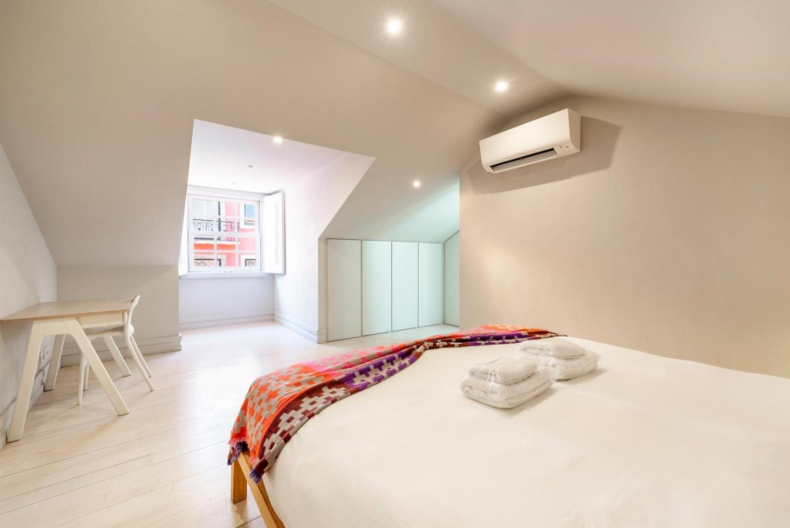 Guestready - Newly Renovated Chiado Haven Apartment Lisbon Exterior photo