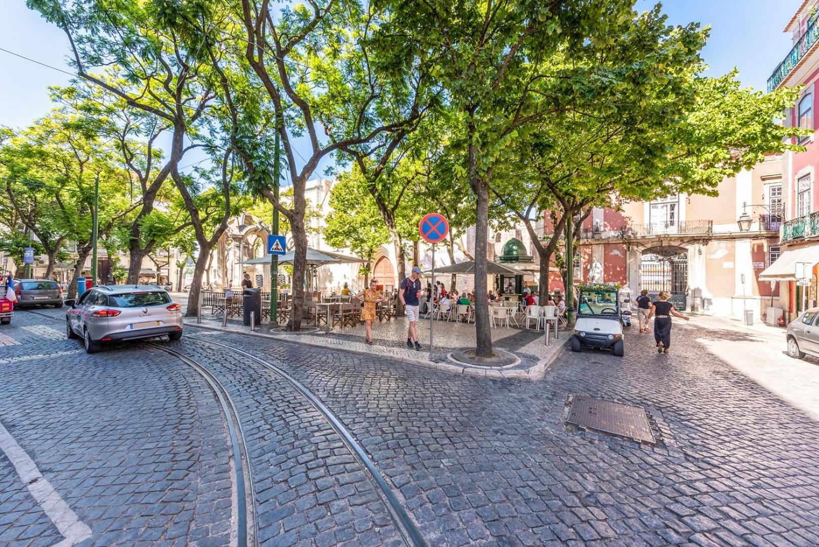 Guestready - Newly Renovated Chiado Haven Apartment Lisbon Exterior photo
